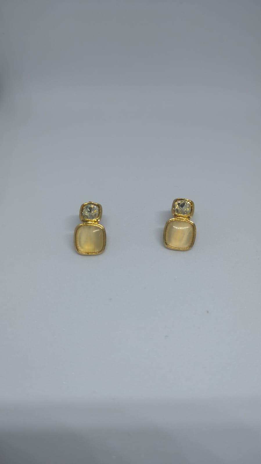 EARINGS